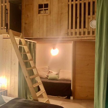 Bed and Breakfast La Tour Carree Chateauneuf-de-Gadagne Экстерьер фото